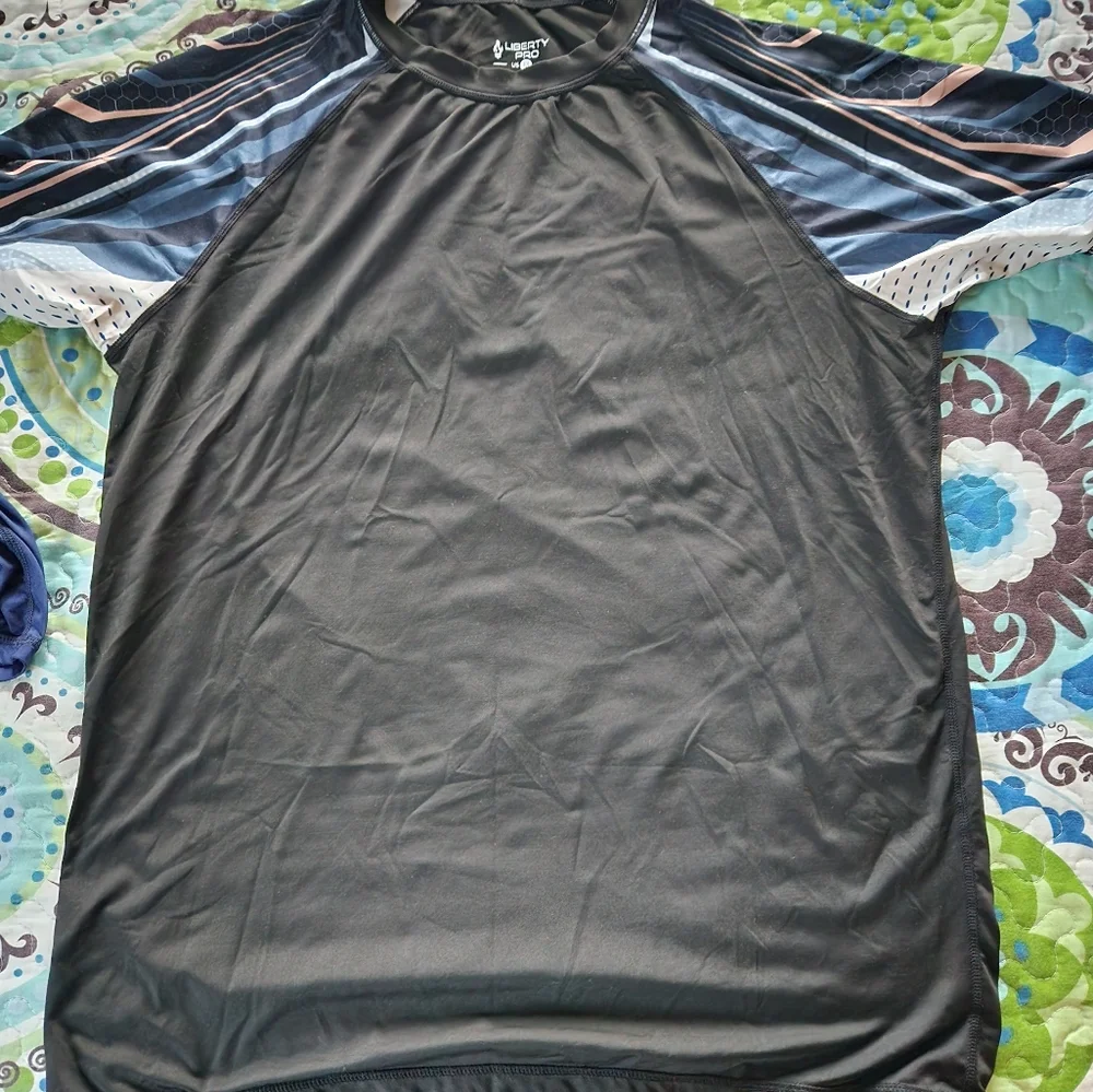2 Men's Liberty Pro Swim Shirt - Picture 10 of 11
